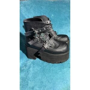 Demonia Ashes-55 Black Bat Charm Studded Platform Ankle Boots Womens 9 Goth Lug